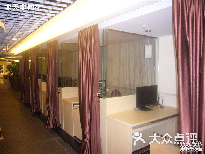 网鱼网咖单机情侣区图片-郑州网吧\/电竞