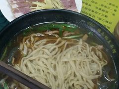 -镇南锅盖面馆(解放路店)