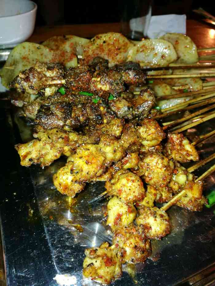 凯凯烧烤(新区店)-"又来吃凯凯烧烤了,这家不是离家最近的那家.