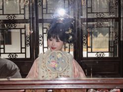 -一揽芳华汉服旗袍体验馆(拙政园店)