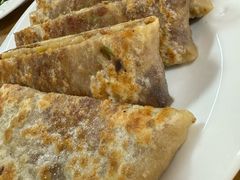 -溢心园香河肉饼总店