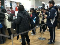 -优衣库(上海虹口龙之梦店)
