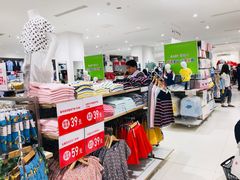 -优衣库(郑州二七万达广场店)