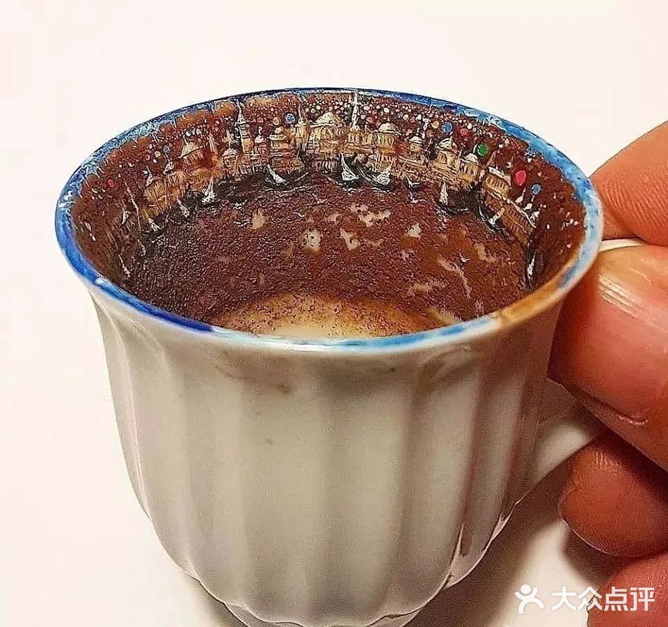 爆米花🌸上的画 看着就好甜