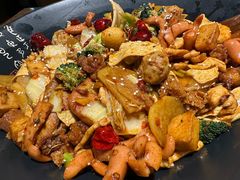 -风光老灶麻辣香锅(大成路翠微百货店)