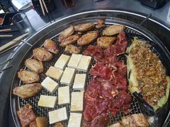 -彝人部落火盆烧烤(原内环足球场店)