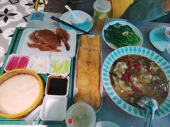 -姚姚酸菜鱼·金戈戈香港豉油鸡(喜荟城联名店)