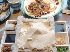 -95号酱骨·一块豆腐(展春园西路店)