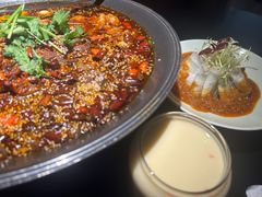 -麻六记(凤凰汇店)