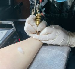 -苏针艺纹身·穿孔饰品