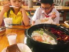 -灌县老妈砂锅串串香(万科红生活广场店)