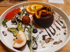-Mark&Mars Restaurant