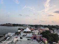 -北戴河碧螺塔海上酒吧公园