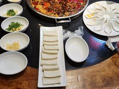 -好汉锅园林秘制老火锅 柴火霸王鸡(金沙店)