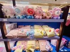 -东荟城名店仓
