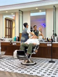 -理昂男士理发店 Barber shop