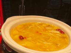 -江上荟·创意中国菜(绿地缤纷城店)