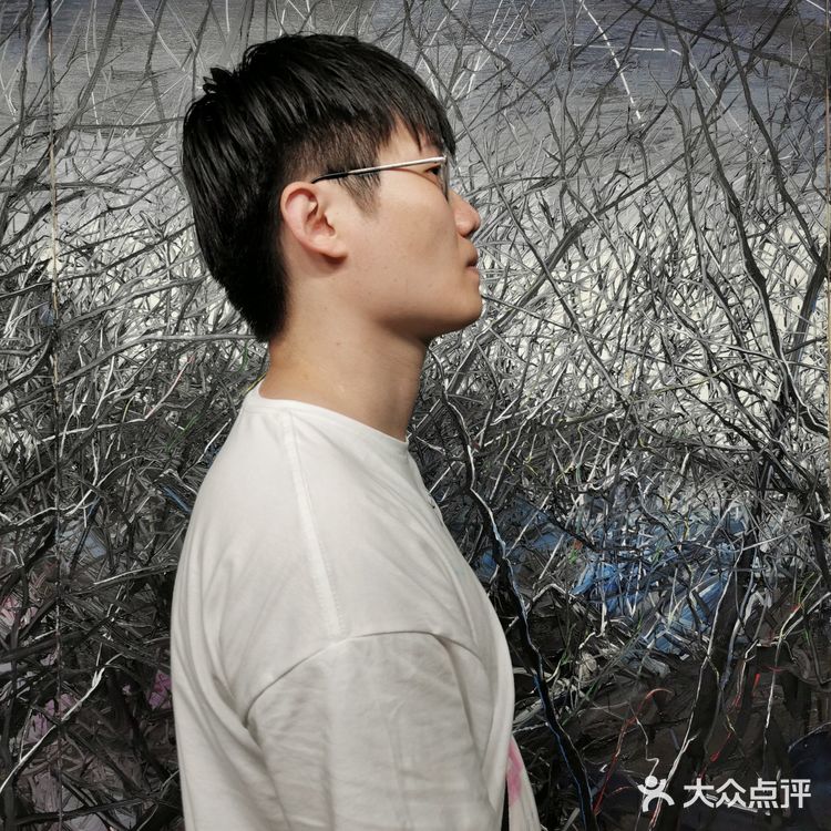“逐梦”——创造出梦境与现实间的交错感