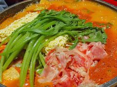 部队年糕澳洲肥牛火锅-花腰餐吧Bistro烧烤 傣味(传媒大学店)