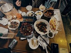 -隔壁老王·家常云南菜(花巷店)