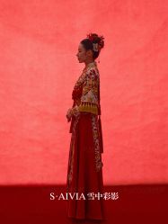 -雪中彩影婚纱摄影·微光艺术中心