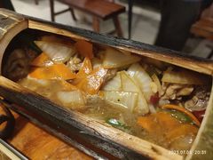 -老街坊餐吧