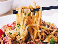 干炒牛肉芥兰粿条-华威达牛庄(黄埔大道西店)