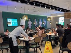 -费大厨辣椒炒肉(黄兴中心广场店)