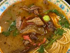 -金杨拉面王小吃面馆·牛三宝面·红烧牛肉粉
