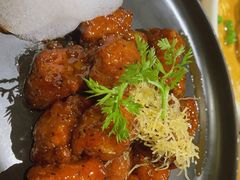 红酒泡沫牛仔粒-荟廷·晶萃(陆家嘴尚悦湾店)