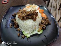 -陈老斯呼尔嗨吃烧烤(科巷店)