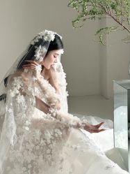 点击看大图 -Renee芮亦婚纱