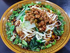 酸缸豆肉面-谭谭面