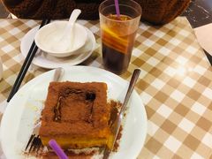 -新大咀港式茶餐厅(宝山万达店)