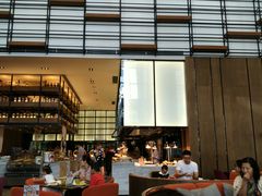 -飨食汇全日制餐厅·昆山皇冠假日酒店(九方店)