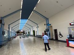 -班达拉奈克国际机场