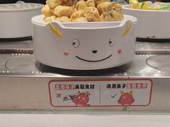 -龍歌自助小火锅(芝罘万达店)