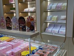 面包甜点陈列柜-好利来(七宝领展广场店)