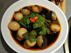 青椒皮蛋-老佛爷铜炉蛙锅(东门老街店)