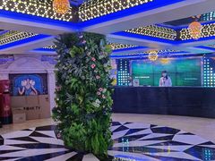 -环球梦主题KTV(曲阳生活购物中心店)