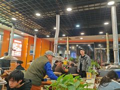 -哈尔滨小酒馆·鲜肉现穿自助烧烤(康新花园店)
