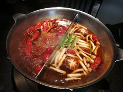 四川麻辣锅-湊湊火锅·茶憩(新中关购物中心店)