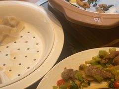 -娜仁图雅蒙古美食村(33小镇店)