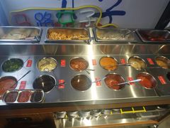 自助调料区-马路牙子烧烤音乐酒馆(望京店)