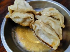 -黄阿姨锅贴大王(万航渡路店)