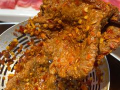 -来龍儿鲜切牛肉自助老火锅