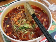 -诚铭记·虾仁汤包·成都小吃(融创店)