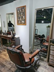 -纯剪男士理发馆·烫染专业店