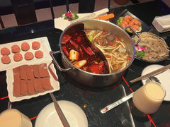 -唯爱KTV聚会餐厅(仙林东城汇店)