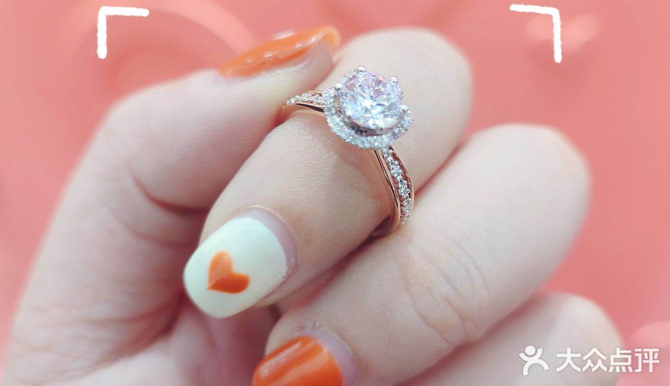 被朋友圈夸爆的钻戒💍来了❗️❗️❗️